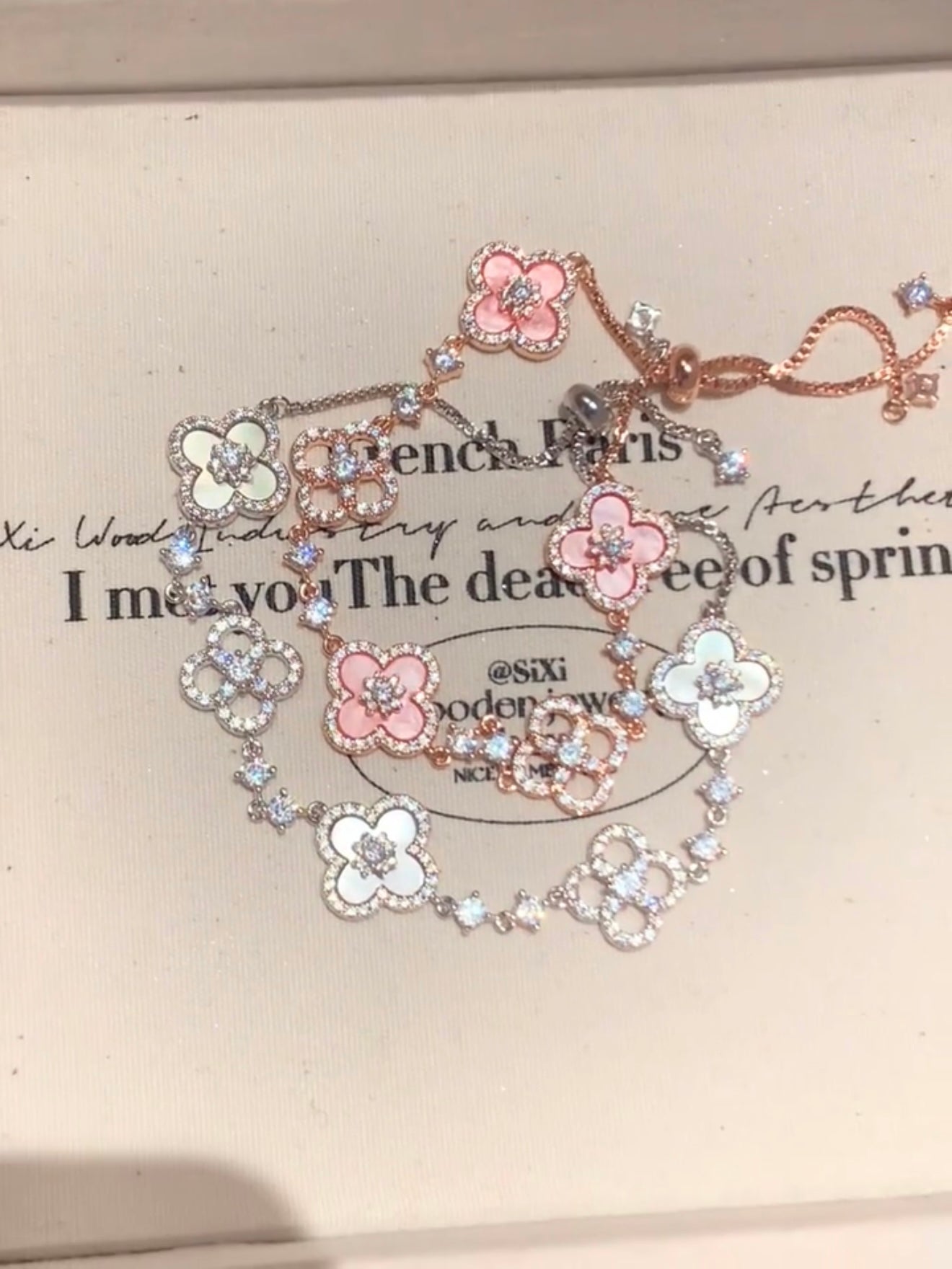 Convaria™ Diamond Clover Bracelet