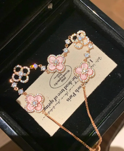 Convaria™ Diamond Clover Bracelet