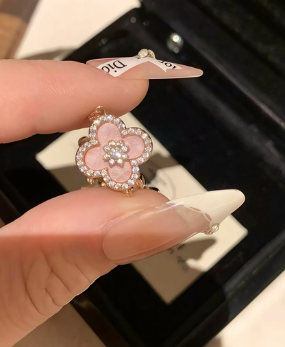 Convaria™ Diamond Clover Bracelet