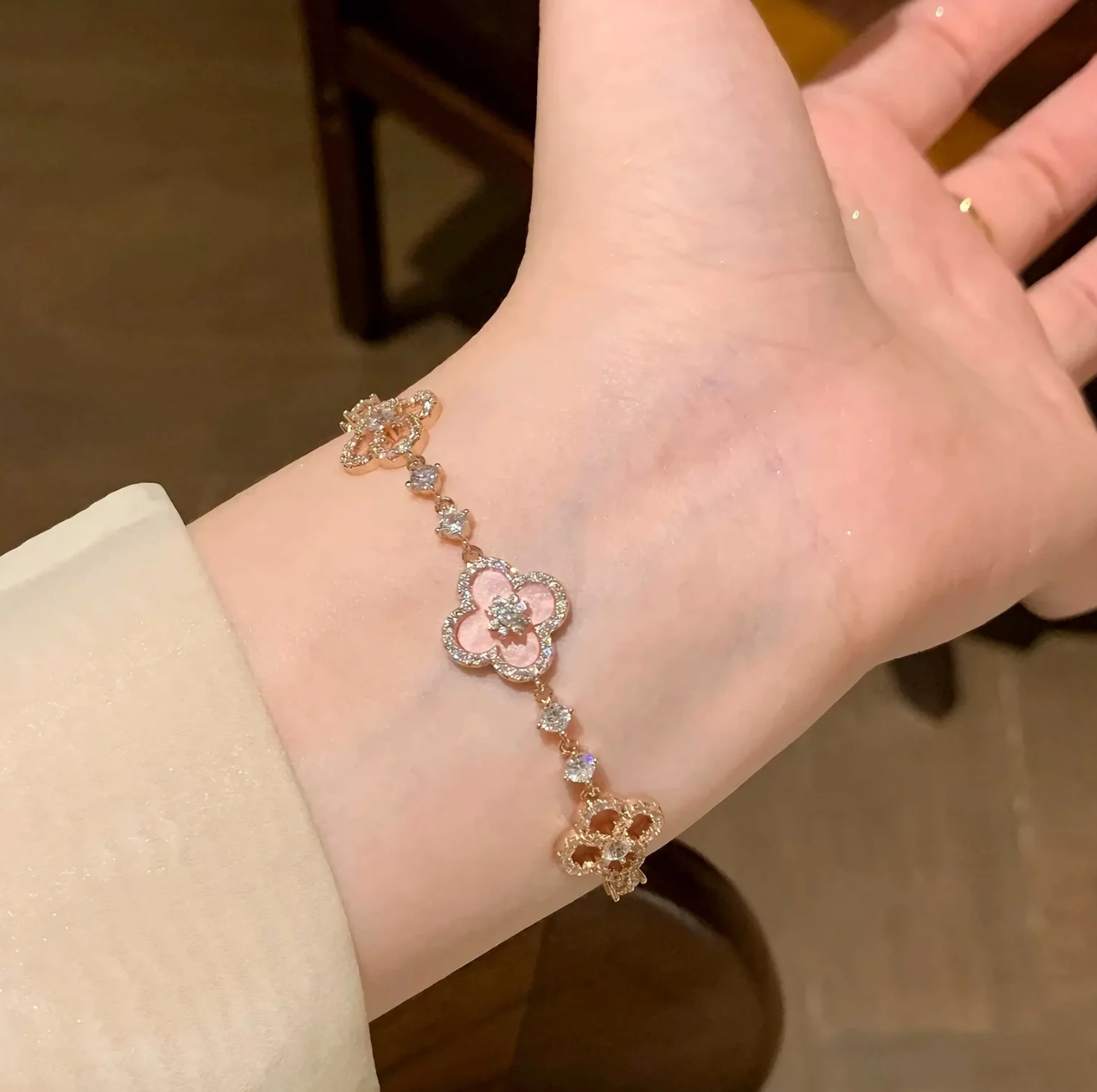 Convaria™ Diamond Clover Bracelet